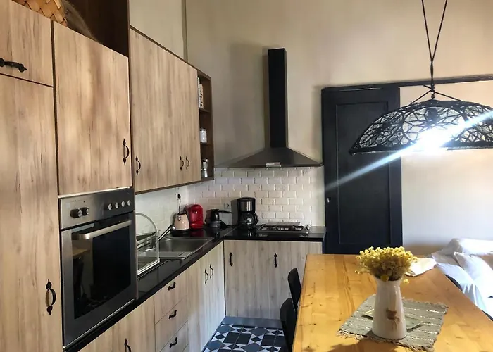 Apartment Hospitality In Historical & Mythical Peloponnese 2 Corinth